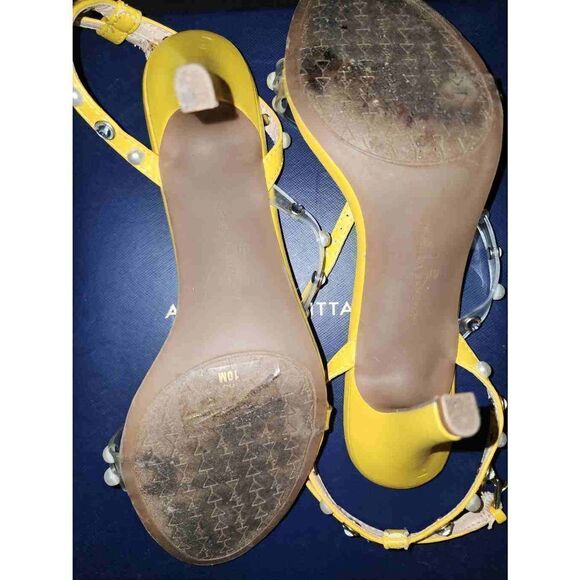 Adrienne Vittadini Glow-2 Lemon - Picture 5 of 5